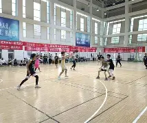 开云官方网站-今晚体能课后，罗马防线松动备战CBA常规赛，赛场秩序良好，赛程密集仍需轮换(组织备勤特警参加健身房体能训练)